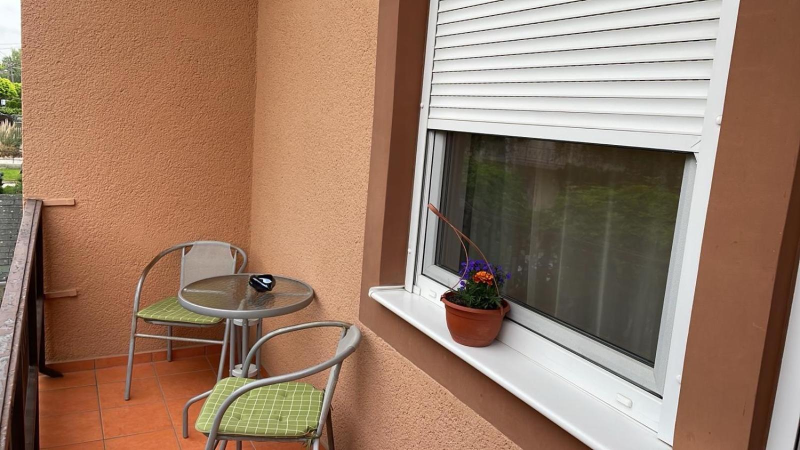 Family 2-Rooms Apartment Хевіз Екстер'єр фото